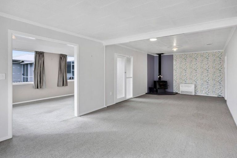 Photo of property in 4 Regan Street, Stratford, 4332