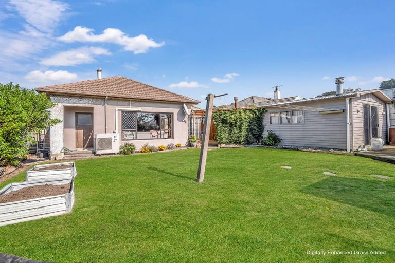 Photo of property in 18 Harlech Street, Oamaru North, Oamaru, 9400