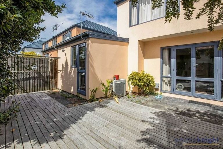 Photo of property in 2/90 Picton Avenue, Riccarton, Christchurch, 8011