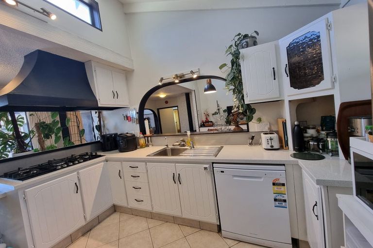 Photo of property in 1/117 Guppy Road, Taradale, Napier, 4112