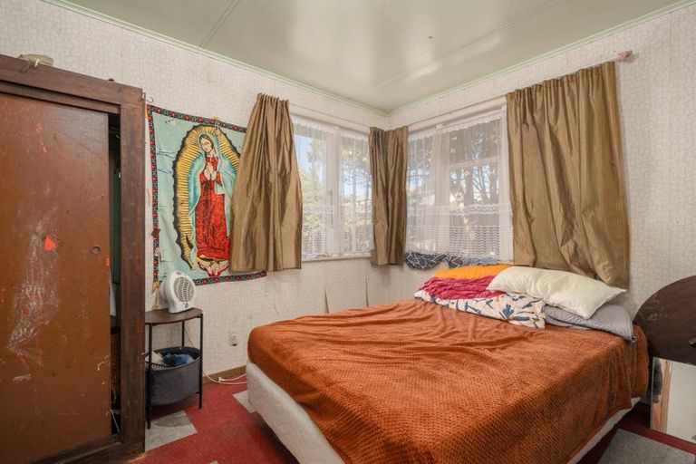 Photo of property in 155 Castor Crescent, Cannons Creek, Porirua, 5024