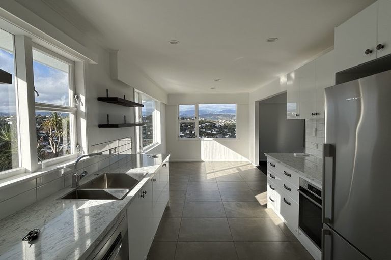 Photo of property in 74 Akaroa Drive, Maupuia, Wellington, 6022