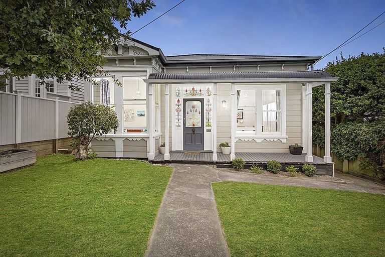 Photo of property in 18 Overtoun Terrace, Hataitai, Wellington, 6021