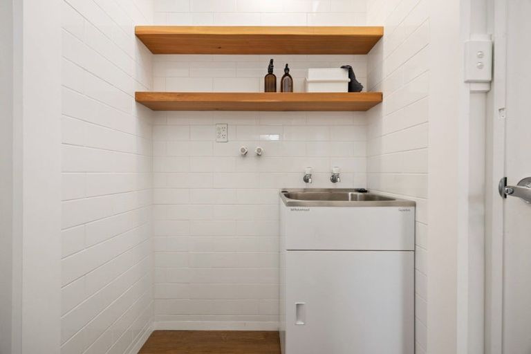 Photo of property in 1/1 Saint Olpherts Avenue, Hamilton East, Hamilton, 3216