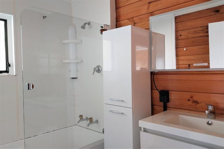 Photo of property in 6 The Bollard, Whitby, Porirua, 5024