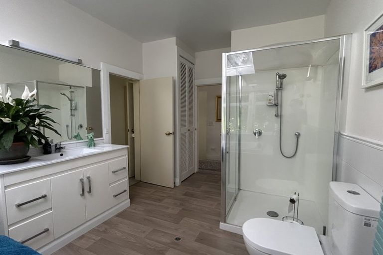 Photo of property in 1/1 Wilkinson Street, Oriental Bay, Wellington, 6011