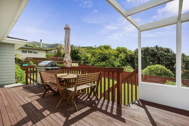 Photo of property in 30 Turriff Crescent, Tawa, Wellington, 5028