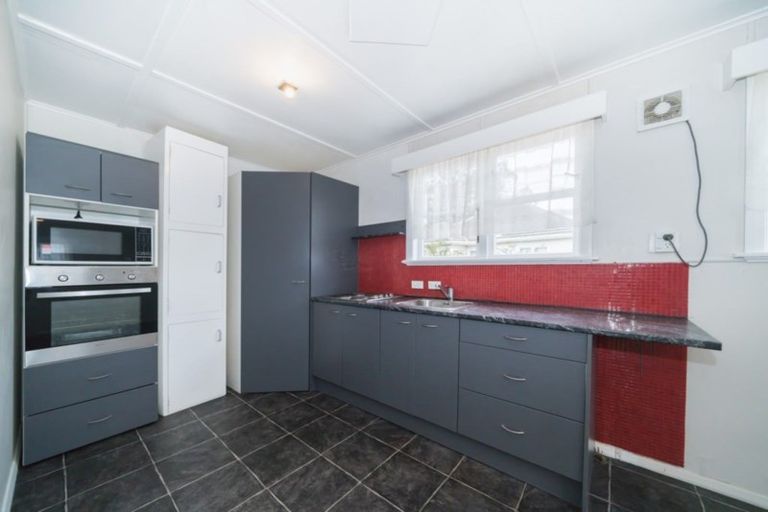 Photo of property in 33 Moheke Avenue, Roslyn, Palmerston North, 4414