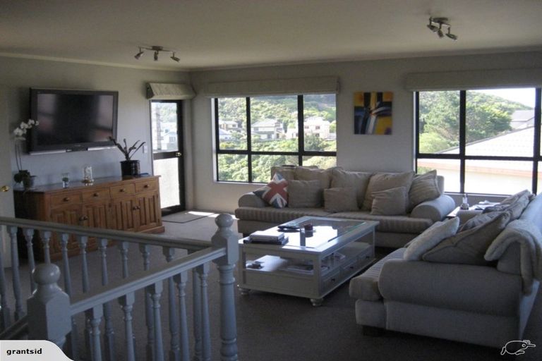 Photo of property in 10 Lingard Grove, Brooklyn, Wellington, 6021