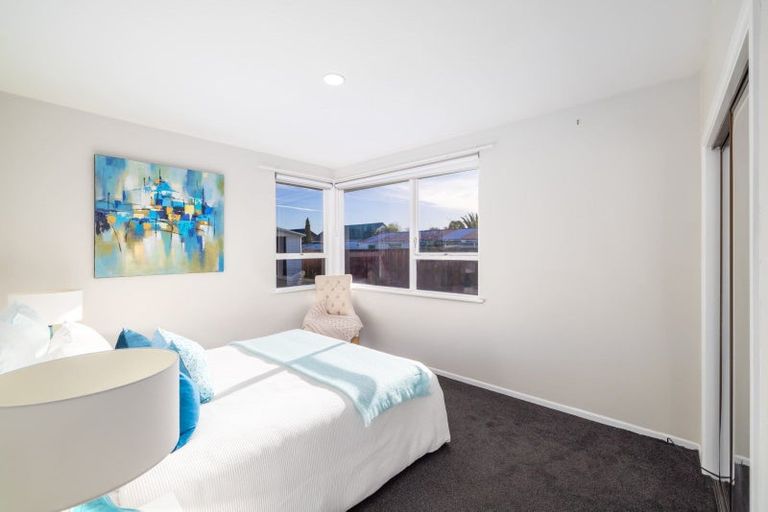 Photo of property in 40 Inwoods Road, Parklands, Christchurch, 8083