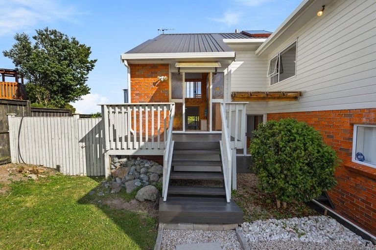Photo of property in 177 West Harbour Drive, West Harbour, Auckland, 0618