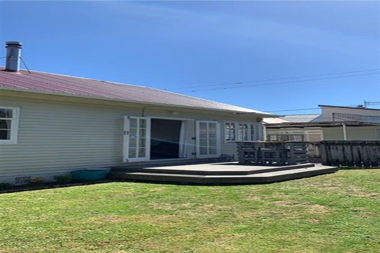 Photo of property in 63 Trafalgar Street, Waterloo, Lower Hutt, 5011