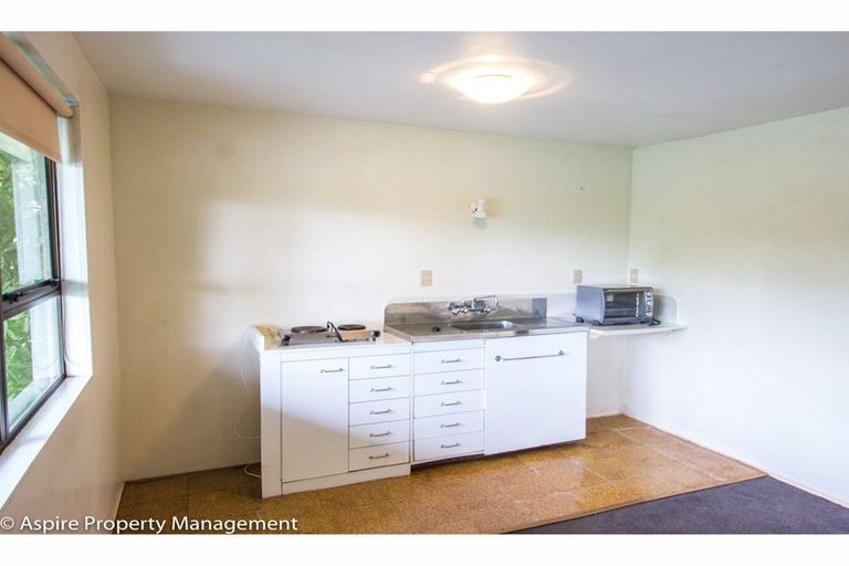 Photo of property in 13 Mceldowney Road, Titirangi, Auckland, 0604