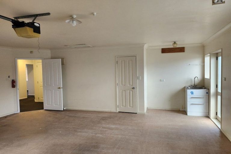 Photo of property in 1 Waimanawa Lane, Waiuku, 2123