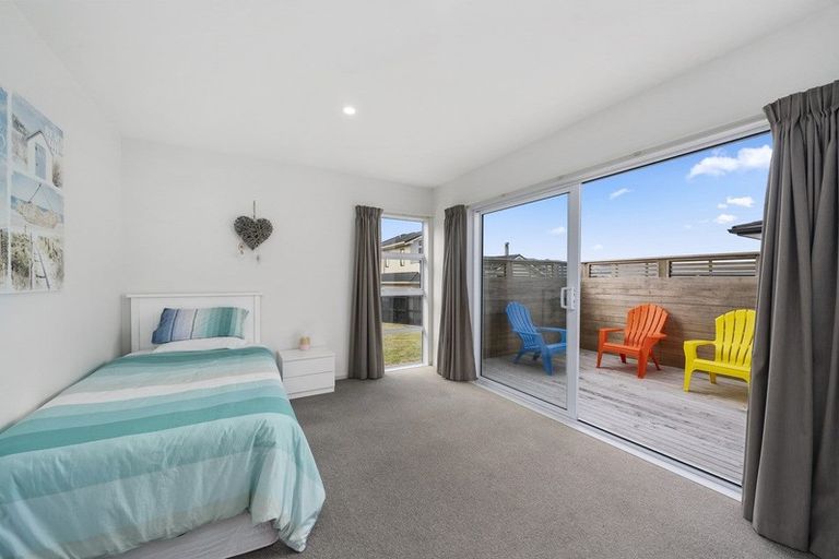 Photo of property in 91 Seaview Road, Paraparaumu Beach, Paraparaumu, 5032