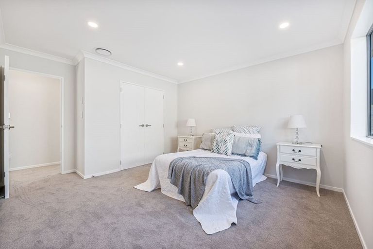 Photo of property in 60 Hikuawa Road, Flat Bush, Auckland, 2019