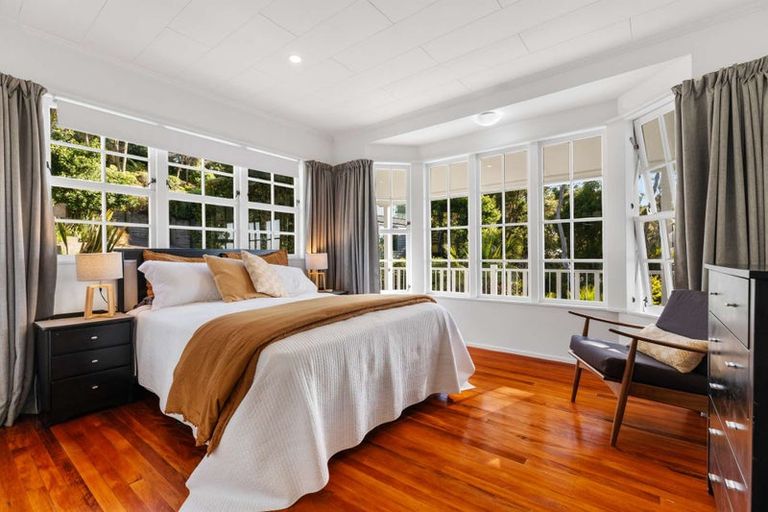 Photo of property in 754 South Titirangi Road, Titirangi, Auckland, 0604