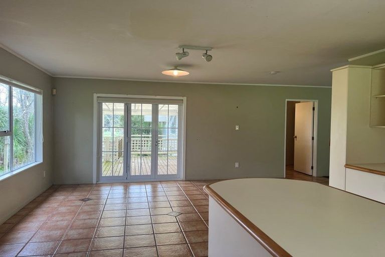 Photo of property in 1291 Old North Road, Helensville, 0875