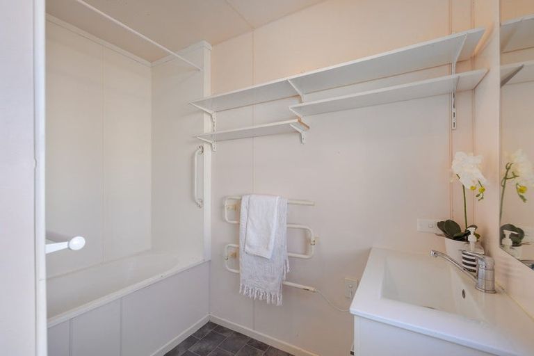 Photo of property in 1009 Papamoa Beach Road, Papamoa Beach, Papamoa, 3118
