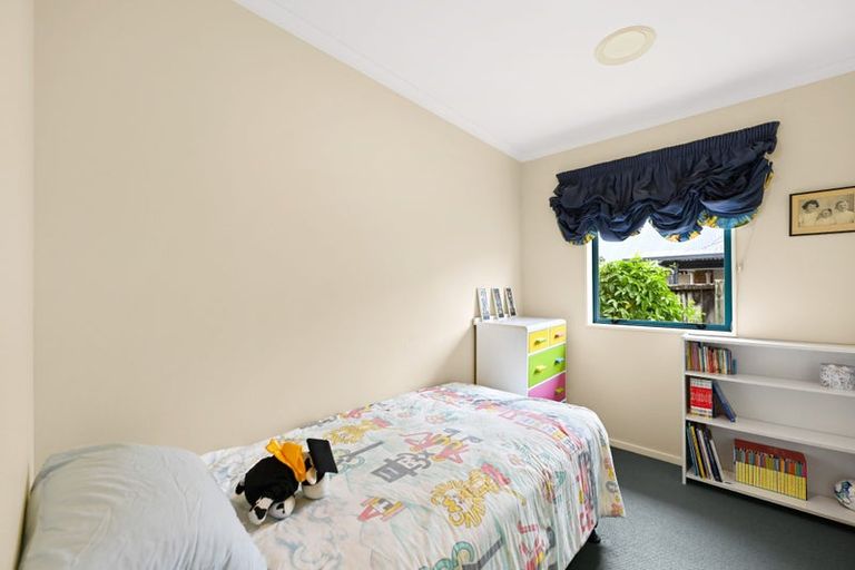 Photo of property in 74 Ayrshire Drive, Grandview Heights, Hamilton, 3200