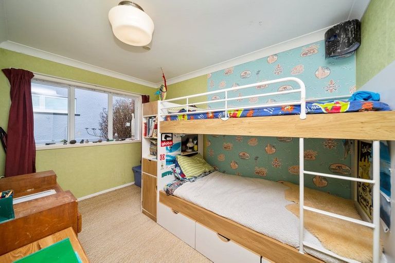 Photo of property in 38 Paritutu Road, Spotswood, New Plymouth, 4310