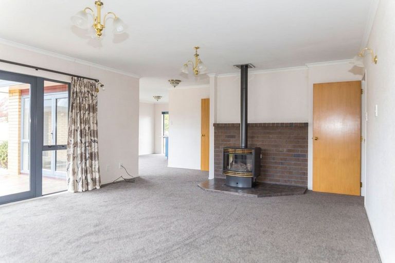 Photo of property in 19 King Street, Dannevirke, 4930