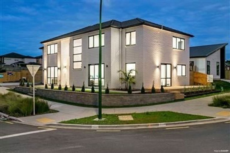 Photo of property in 36 Hikuawa Road, Flat Bush, Auckland, 2019