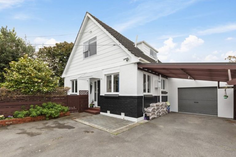 Photo of property in 366a Waiwhetu Road, Fairfield, Lower Hutt, 5011