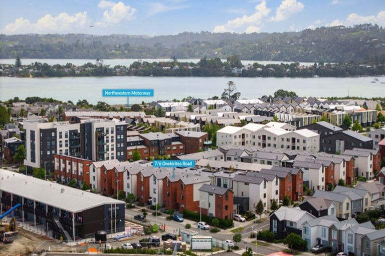Photo of property in 7/6 Onekiritea Road, Hobsonville, Auckland, 0616