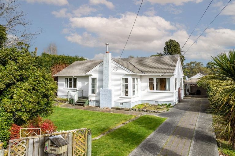 Photo of property in 8 York Avenue, Heretaunga, Upper Hutt, 5018