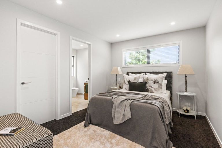 Photo of property in 9 George Yee Place, Taradale, 4112