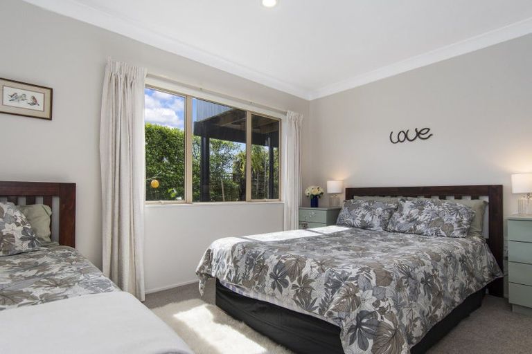 Photo of property in 3 Myrtle Drive, Omokoroa, 3114
