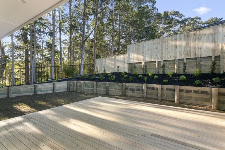 Photo of property in 5 Maraeariki Avenue, Orewa, 0931