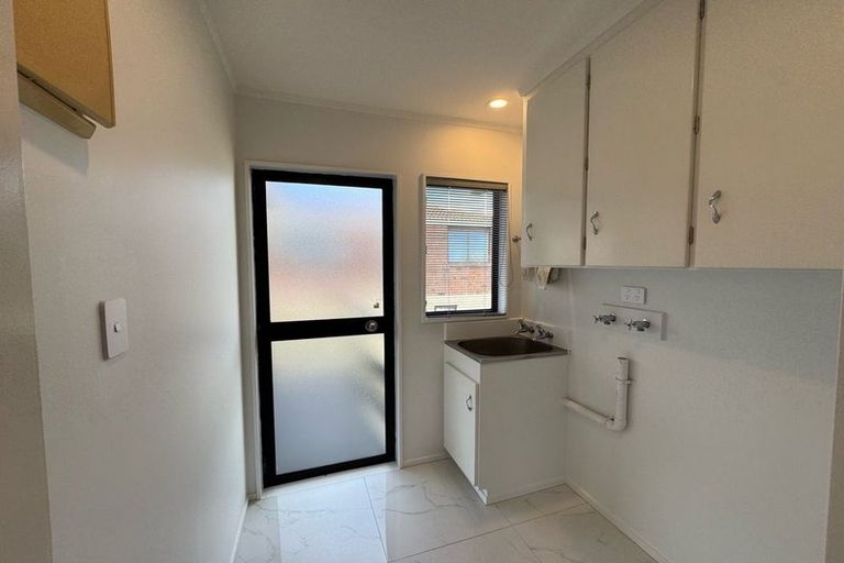 Photo of property in 42 Calluna Crescent, Totara Heights, Auckland, 2105