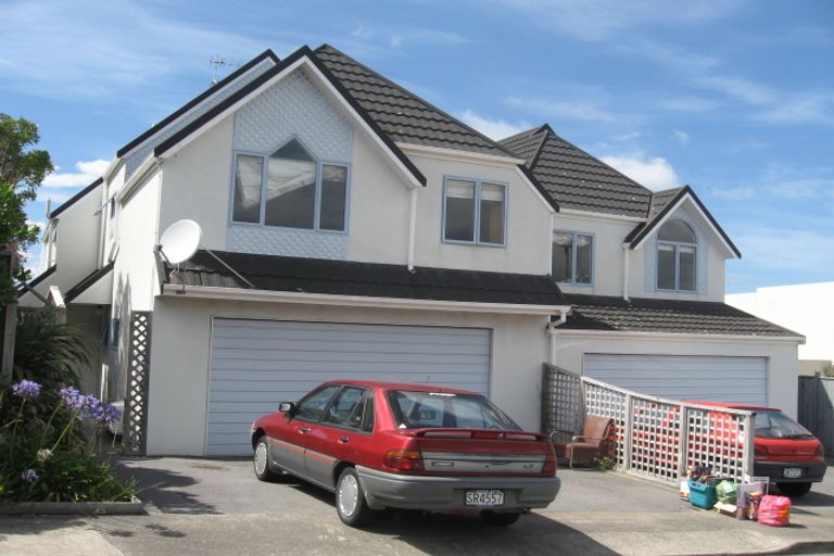 Photo of property in 21 Treasure Grove, Hataitai, Wellington, 6021
