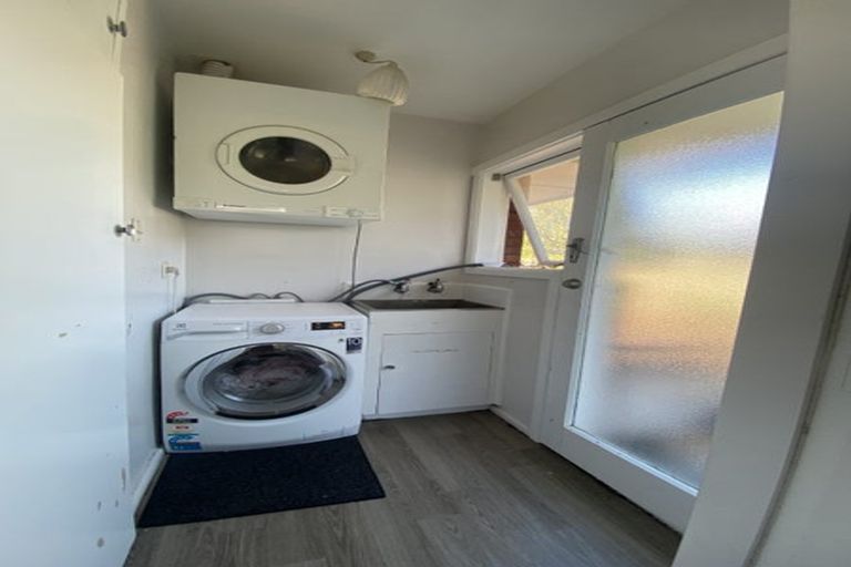 Photo of property in 35 Maidstone Road, Ilam, Christchurch, 8041