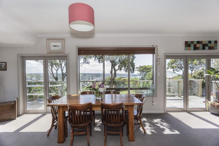 Photo of property in 12 Tamar Street, South Hill, Oamaru, 9400