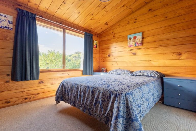 Photo of property in 6 Tahi Road, Paraparaumu Beach, Paraparaumu, 5032