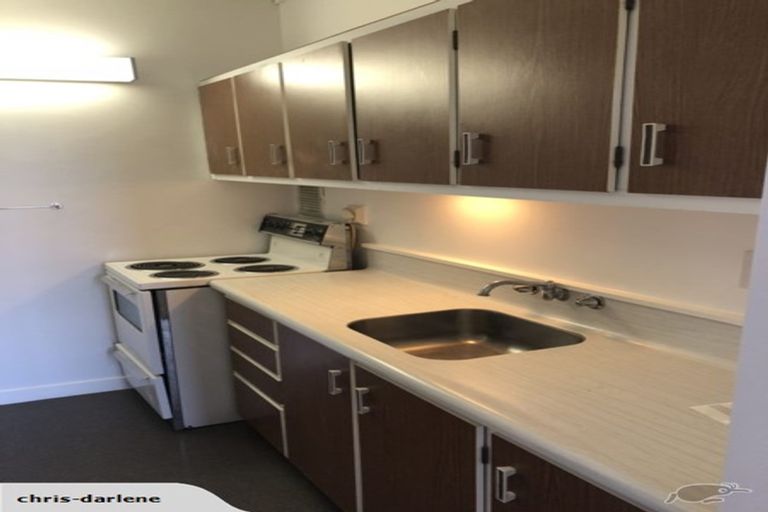 Photo of property in Hobson Court Flats, 36/70u Hobson Street, Thorndon, Wellington, 6011