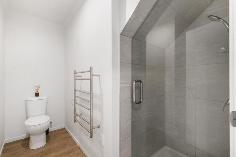 Photo of property in 54u1 Helena Road, Hillcrest, Hamilton, 3216