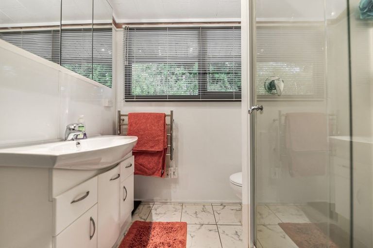 Photo of property in 92 Poaka Avenue, Dinsdale, Hamilton, 3204