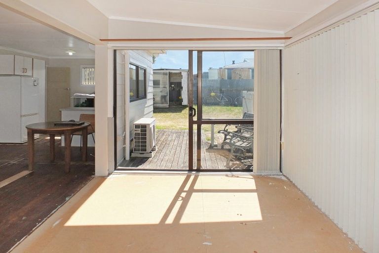 Photo of property in 90 Seabury Avenue, Foxton Beach, Foxton, 4815