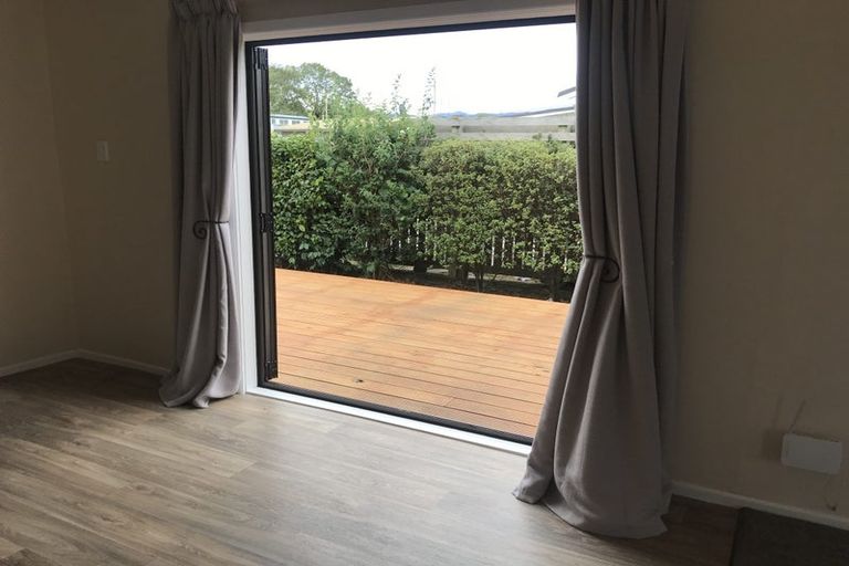 Photo of property in 4 Wakelin Street, Carterton, 5713