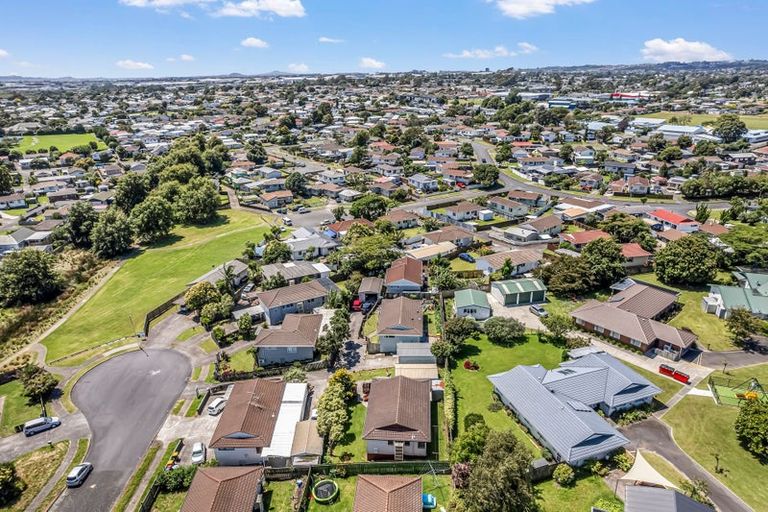 Photo of property in 2/21 Silver Creek Road, Weymouth, Auckland, 2103
