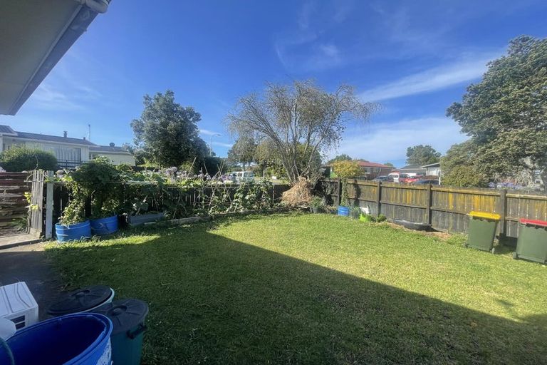 Photo of property in 49 Walworth Avenue, Pakuranga Heights, Auckland, 2010