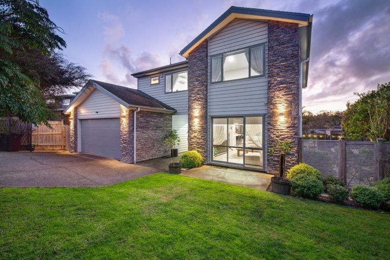 Photo of property in 12 Vera Court, Silverdale, 0932