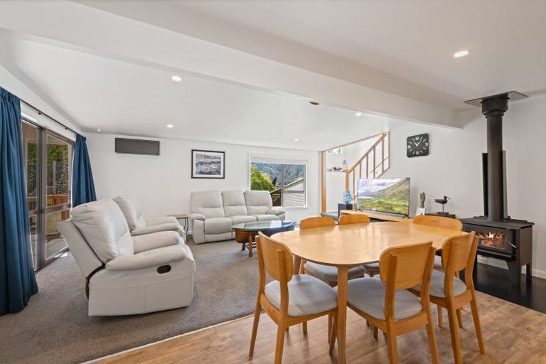 Photo of property in 29 Belview Road, Havelock, Picton, 7281