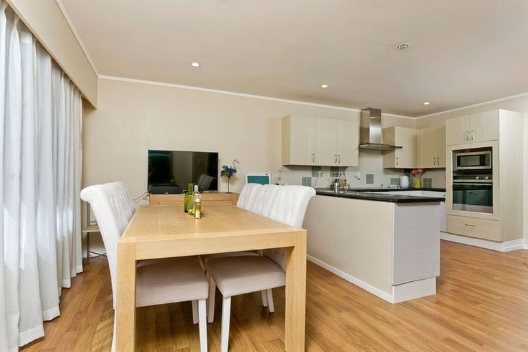 Photo of property in 223 Glamorgan Drive, Torbay, Auckland, 0630