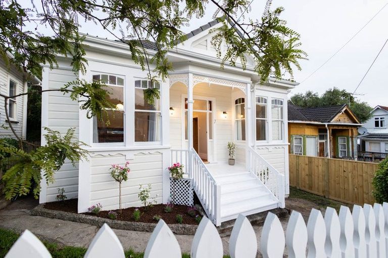 Photo of property in 7 Zohrab Street, Hataitai, Wellington, 6021