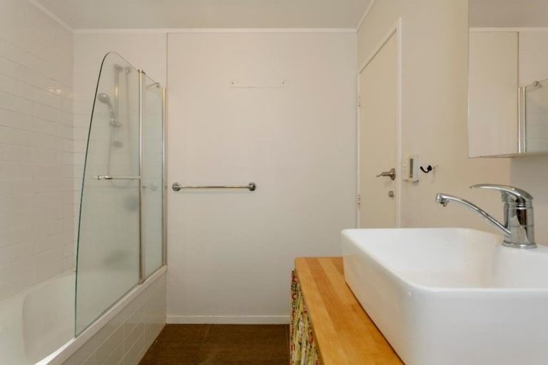 Photo of property in 44 Pataka Road, Taupo, 3330